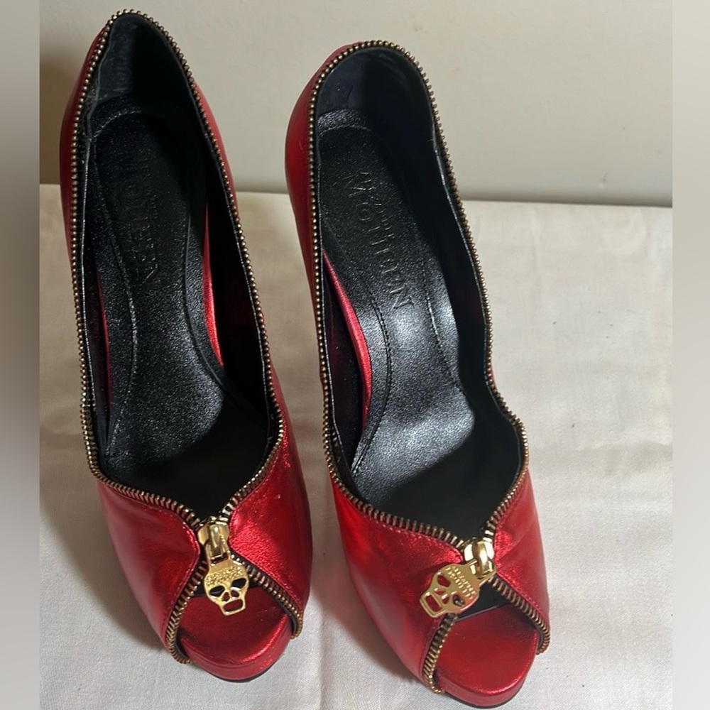 Alexander Mcqueen Red Heels Women’s Size 37 (6.5)